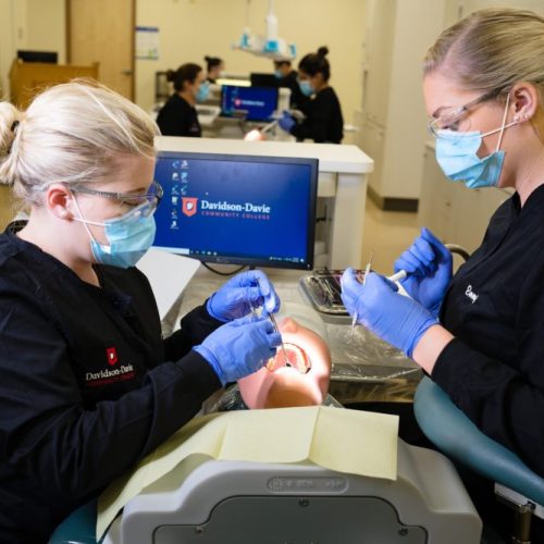 Sept21_DDCC_Dental Assistant_73 Dental students