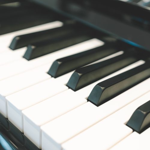 Black,And,White,Keys,On,An,Electronic,Piano.,Piano,Keys Black,And,White,Keys,On,An,Electronic,Piano.,Piano,Keys